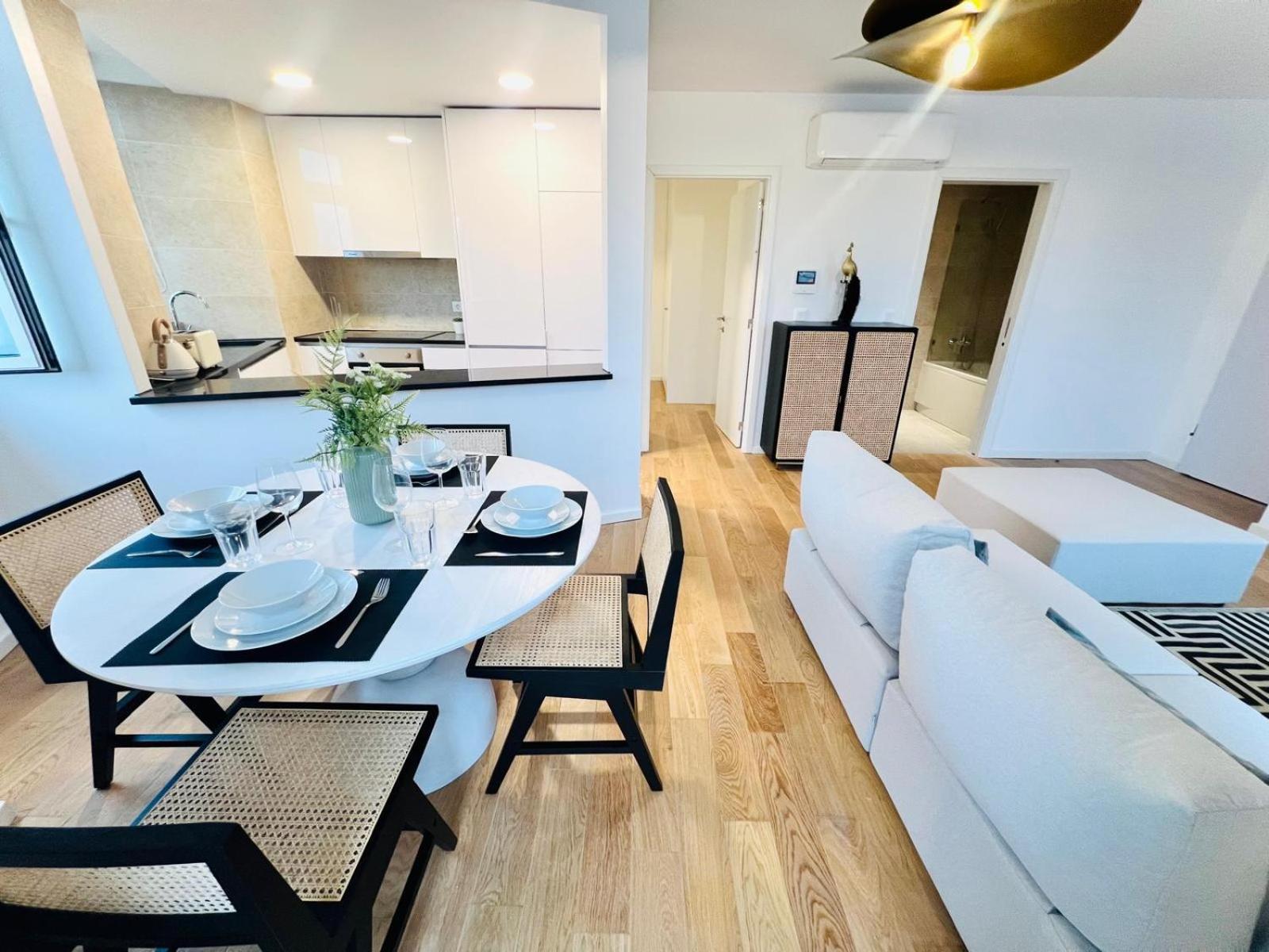 Lisbon Pink House II Beautiful 2 Bedroom Flat In City Center מראה חיצוני תמונה