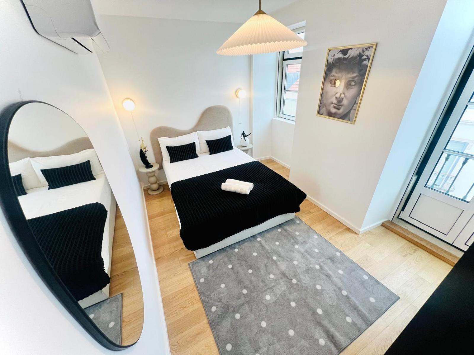 Lisbon Pink House II Beautiful 2 Bedroom Flat In City Center מראה חיצוני תמונה