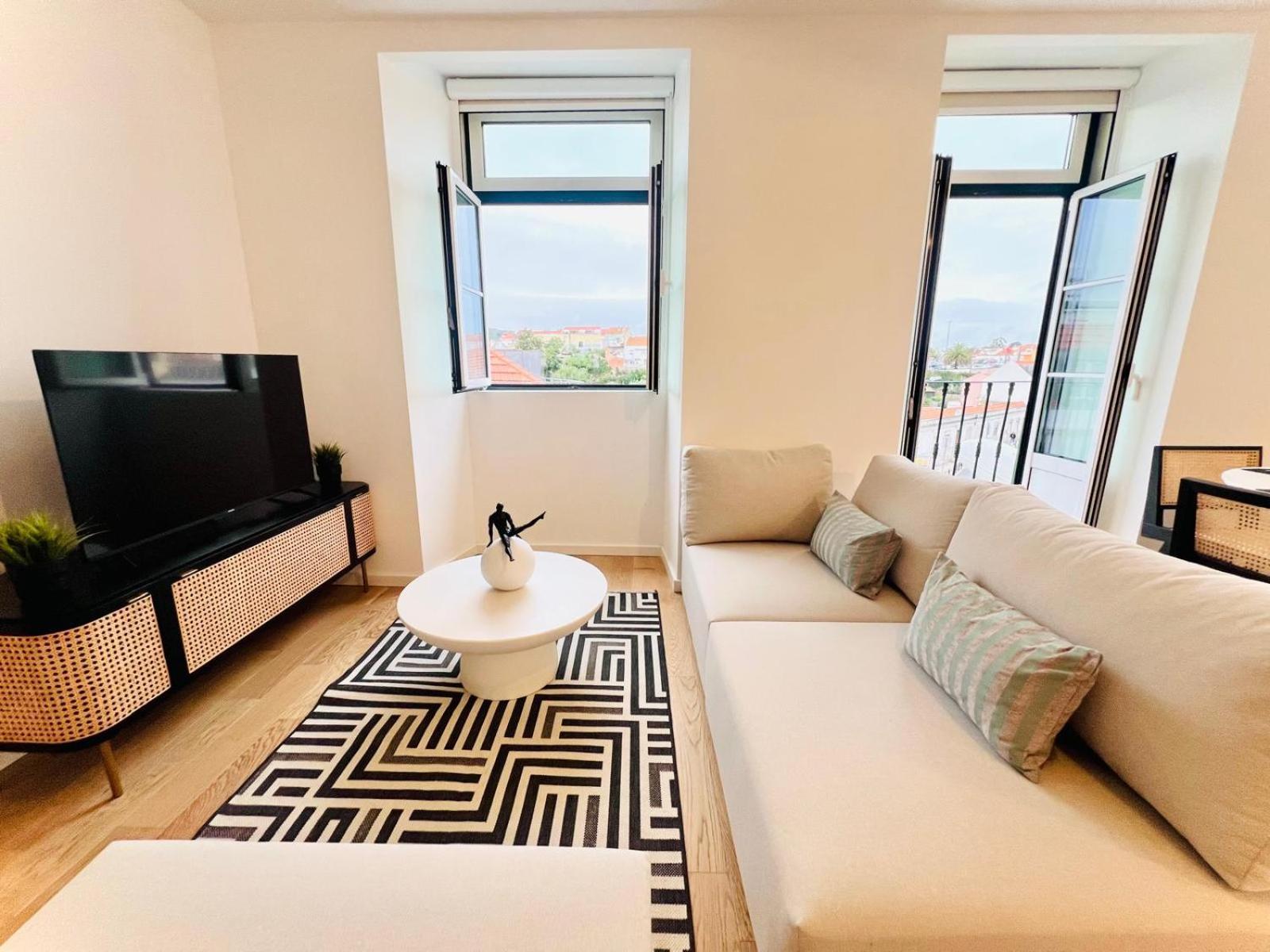 Lisbon Pink House II Beautiful 2 Bedroom Flat In City Center מראה חיצוני תמונה