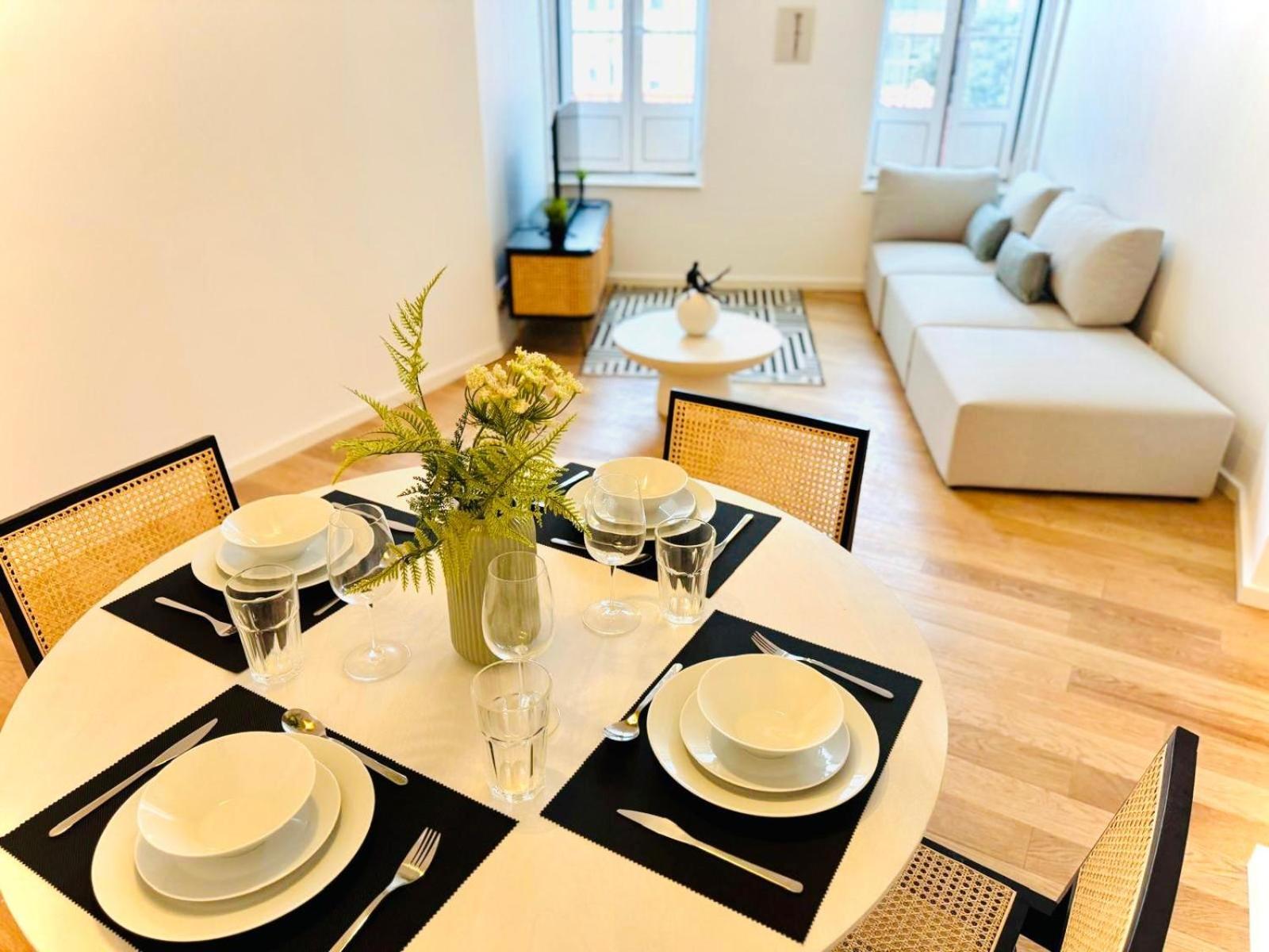 Lisbon Pink House II Beautiful 2 Bedroom Flat In City Center מראה חיצוני תמונה