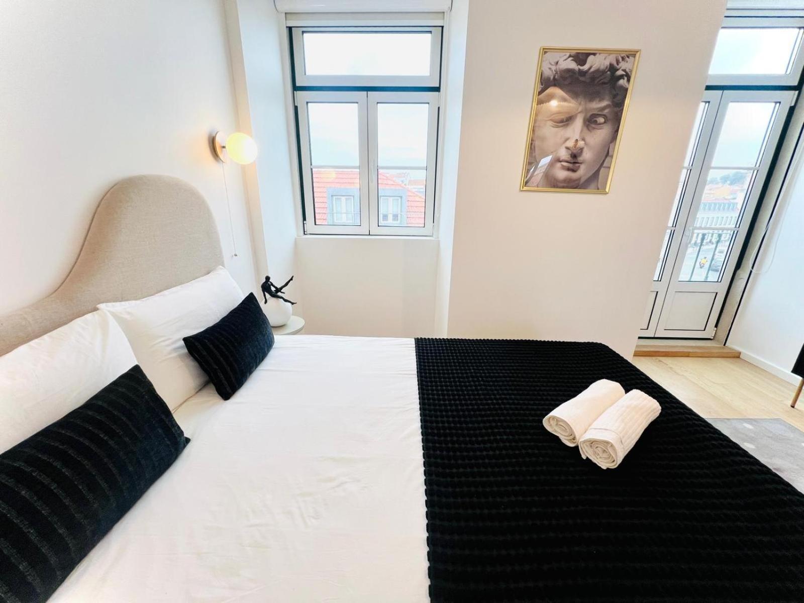 Lisbon Pink House II Beautiful 2 Bedroom Flat In City Center מראה חיצוני תמונה
