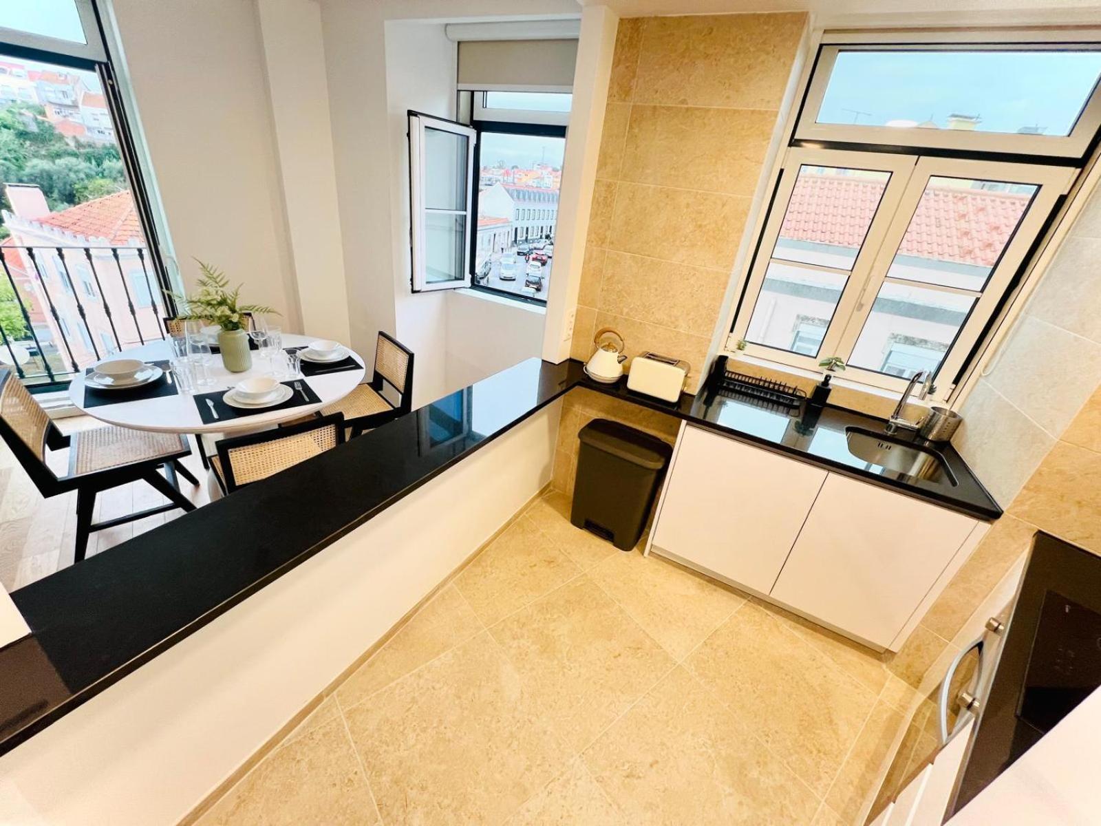 Lisbon Pink House II Beautiful 2 Bedroom Flat In City Center מראה חיצוני תמונה