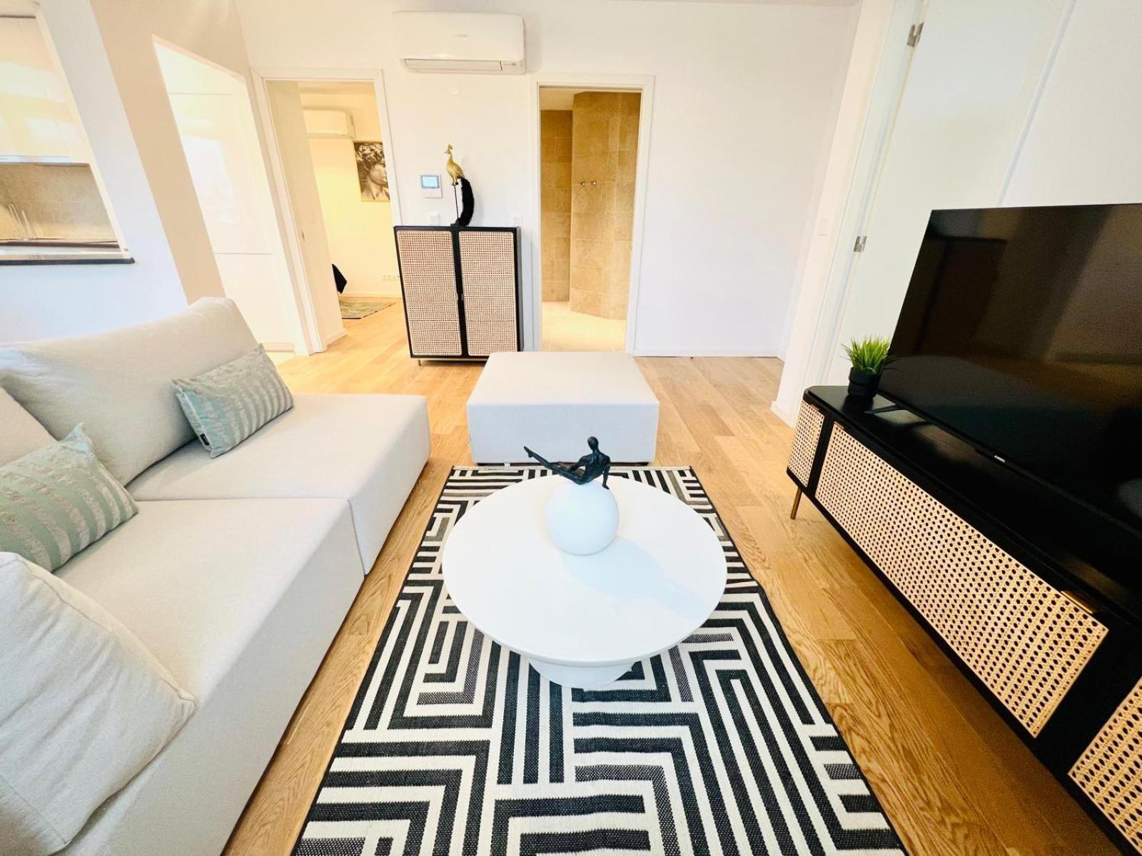 Lisbon Pink House II Beautiful 2 Bedroom Flat In City Center מראה חיצוני תמונה