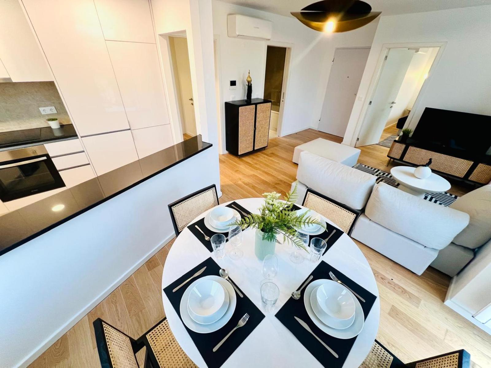 Lisbon Pink House II Beautiful 2 Bedroom Flat In City Center מראה חיצוני תמונה