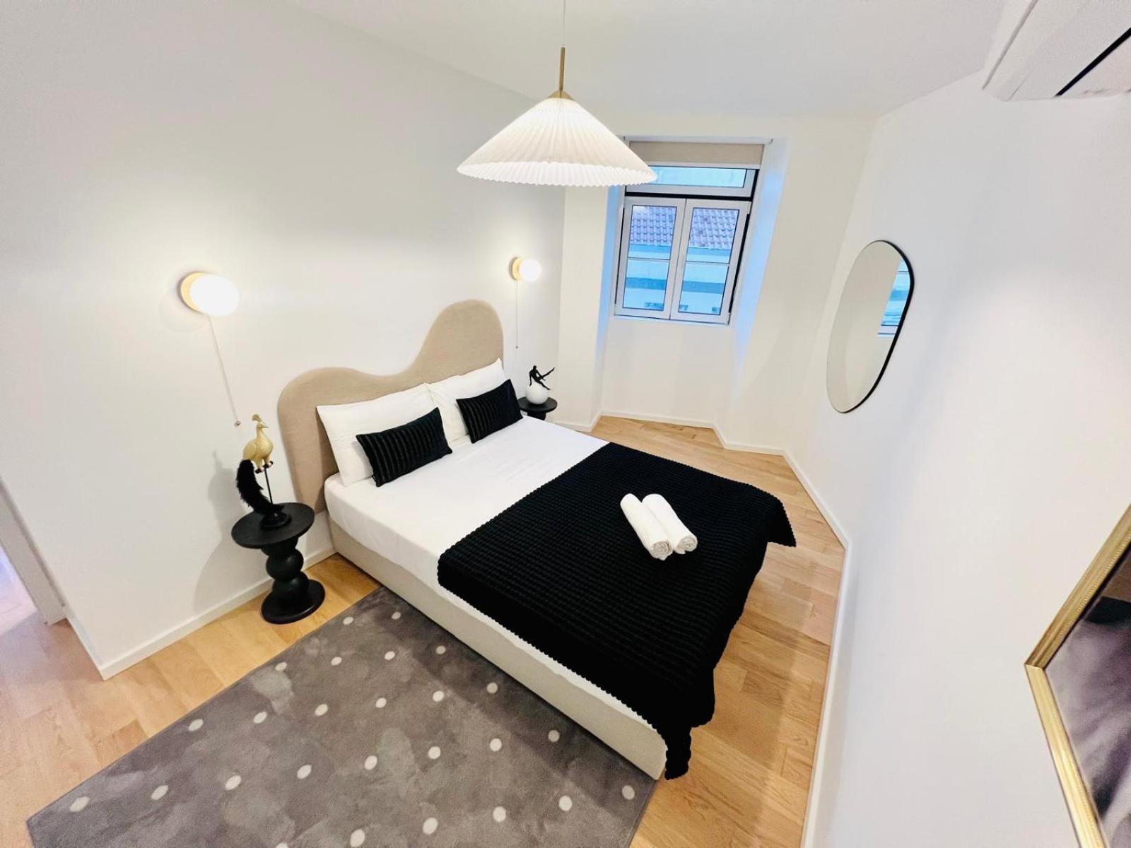 Lisbon Pink House II Beautiful 2 Bedroom Flat In City Center מראה חיצוני תמונה
