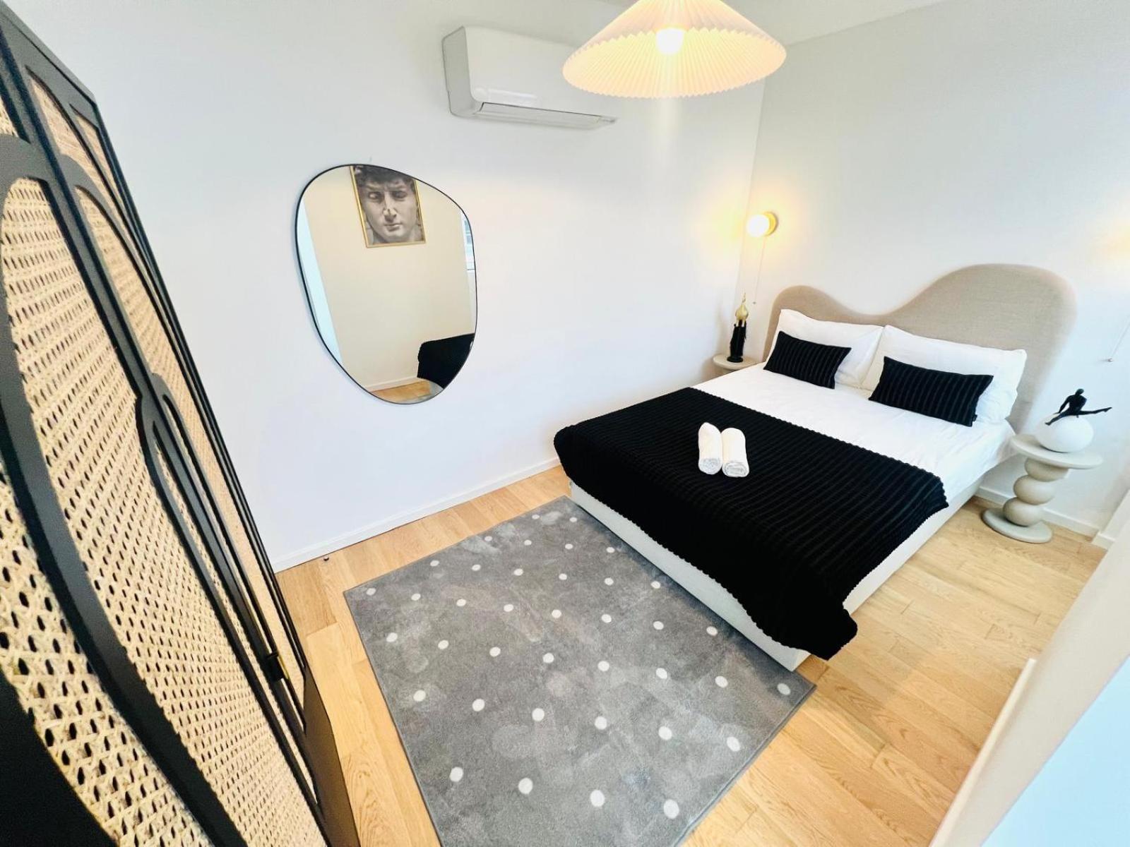 Lisbon Pink House II Beautiful 2 Bedroom Flat In City Center מראה חיצוני תמונה